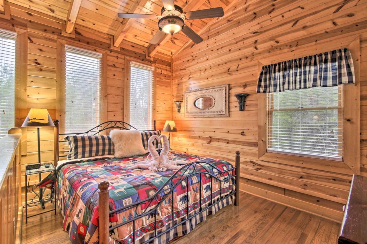 Cabin With Hot Tub About 2 Mi To Island In Pigeon Forge! Экстерьер фото