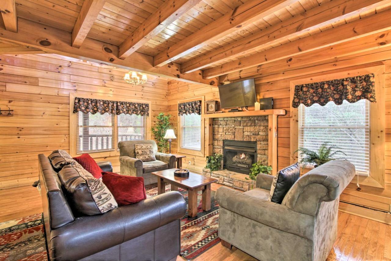 Cabin With Hot Tub About 2 Mi To Island In Pigeon Forge! Экстерьер фото